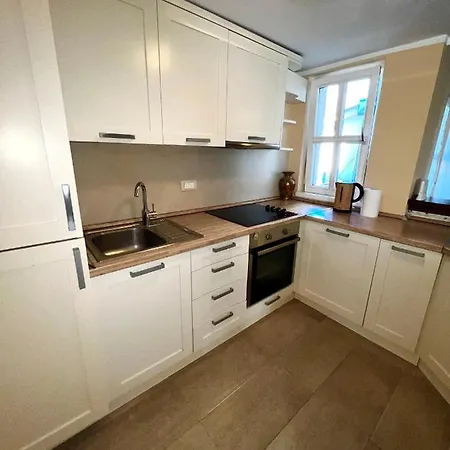 Central Park Apartment *