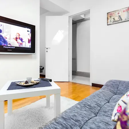 Central Park Residence Apartman *