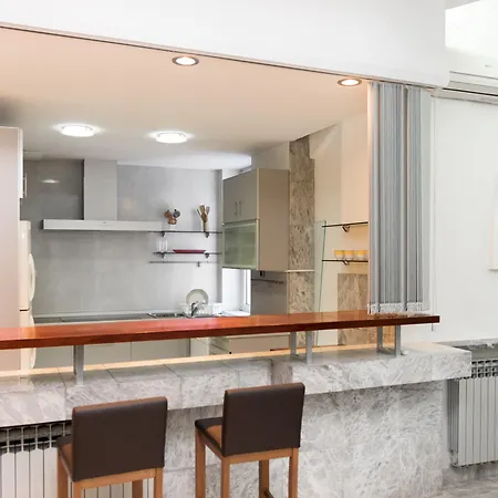 Central Park Apartment *